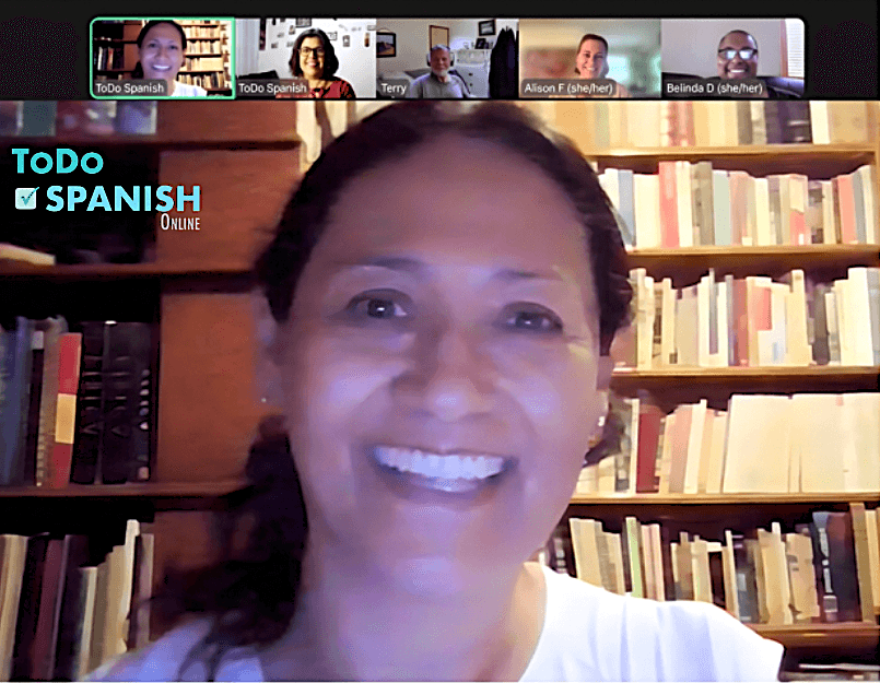 A ToDo Spanish teacher in a live Zoom class